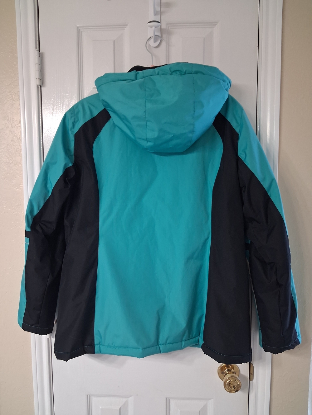 Magellan Outdoors Teal and Black Kids Hooded Puffer Jacket